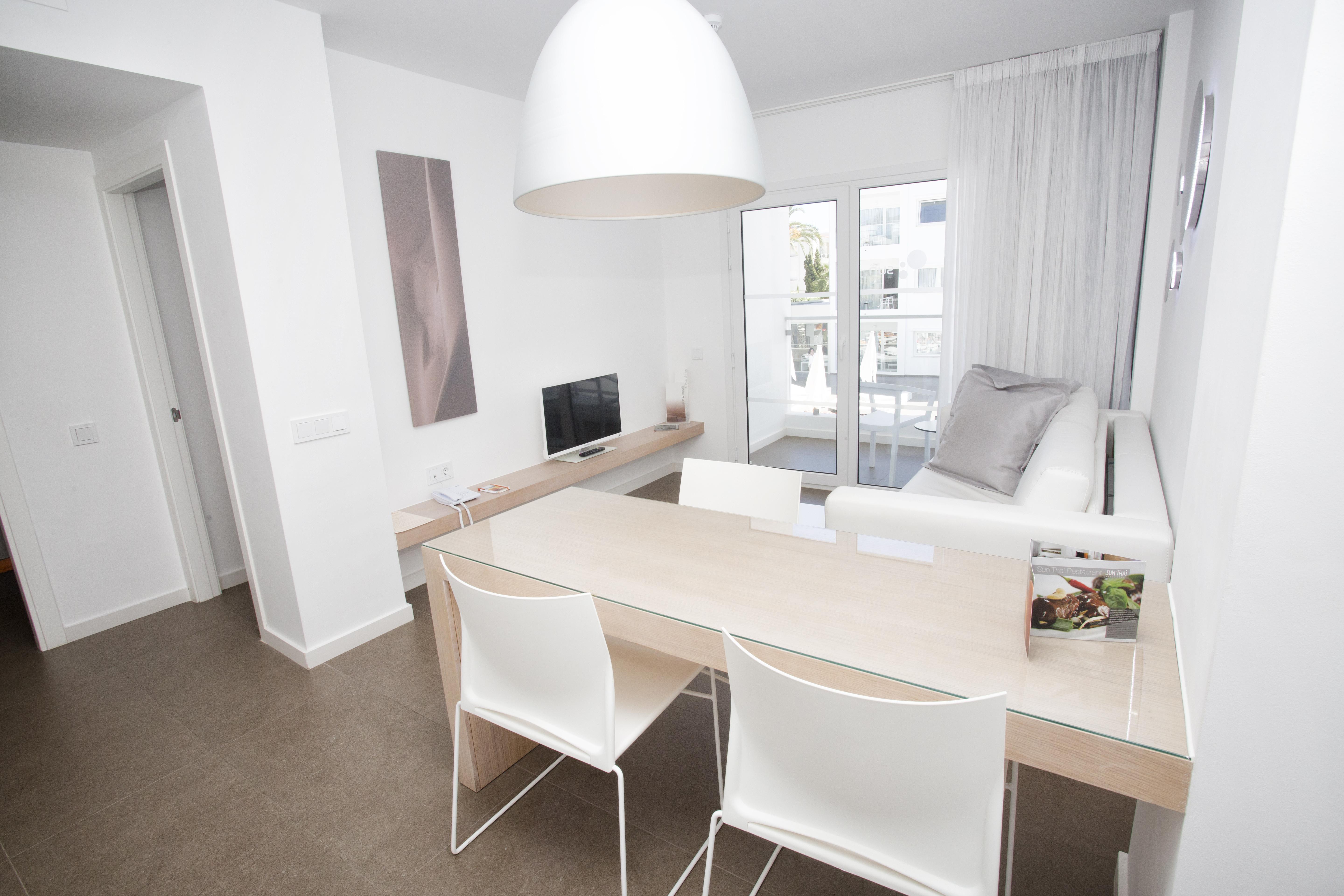 Ibiza Sun Apartments Platja d'en Bossa Eksteriør billede
