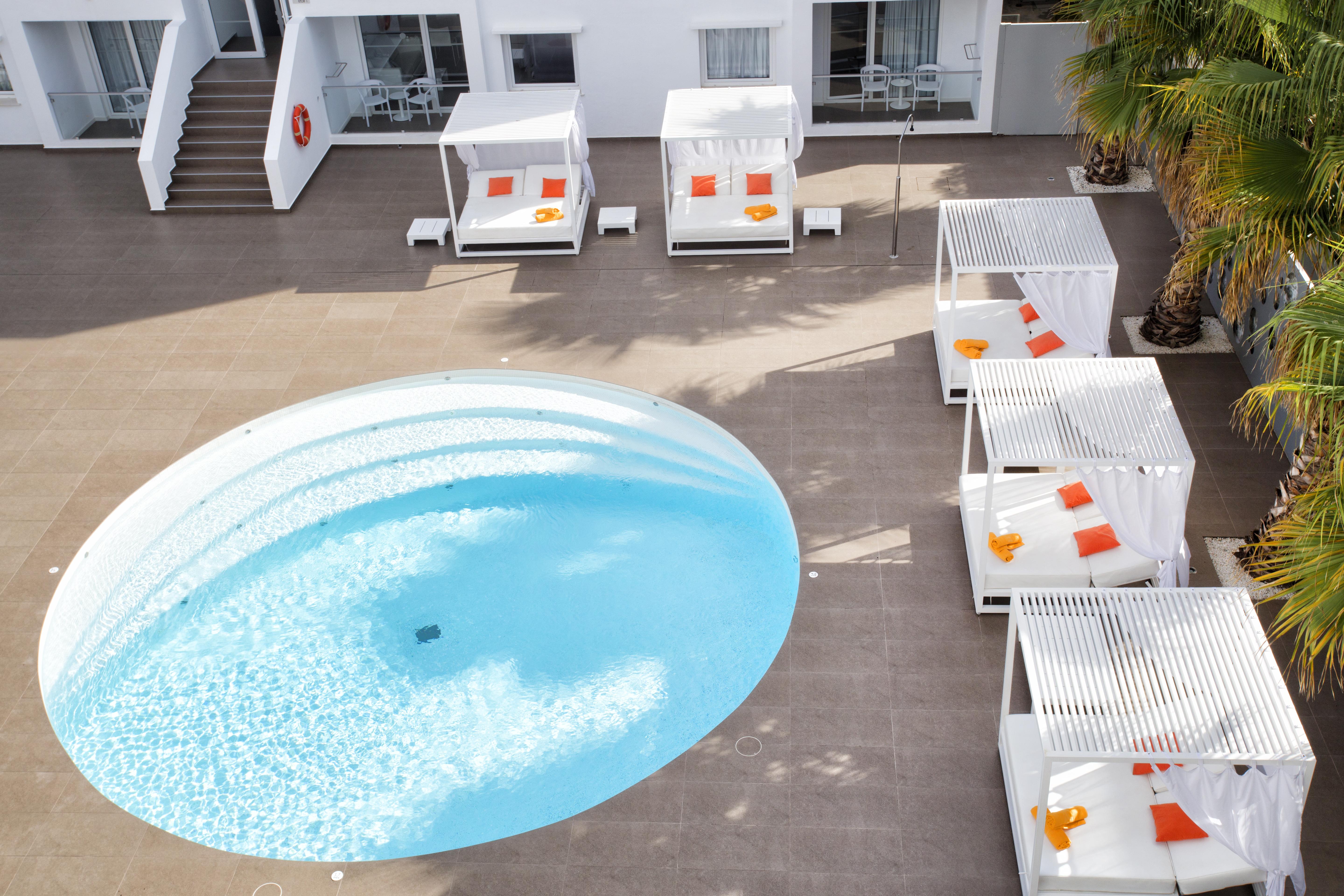 Ibiza Sun Apartments Platja d'en Bossa Eksteriør billede