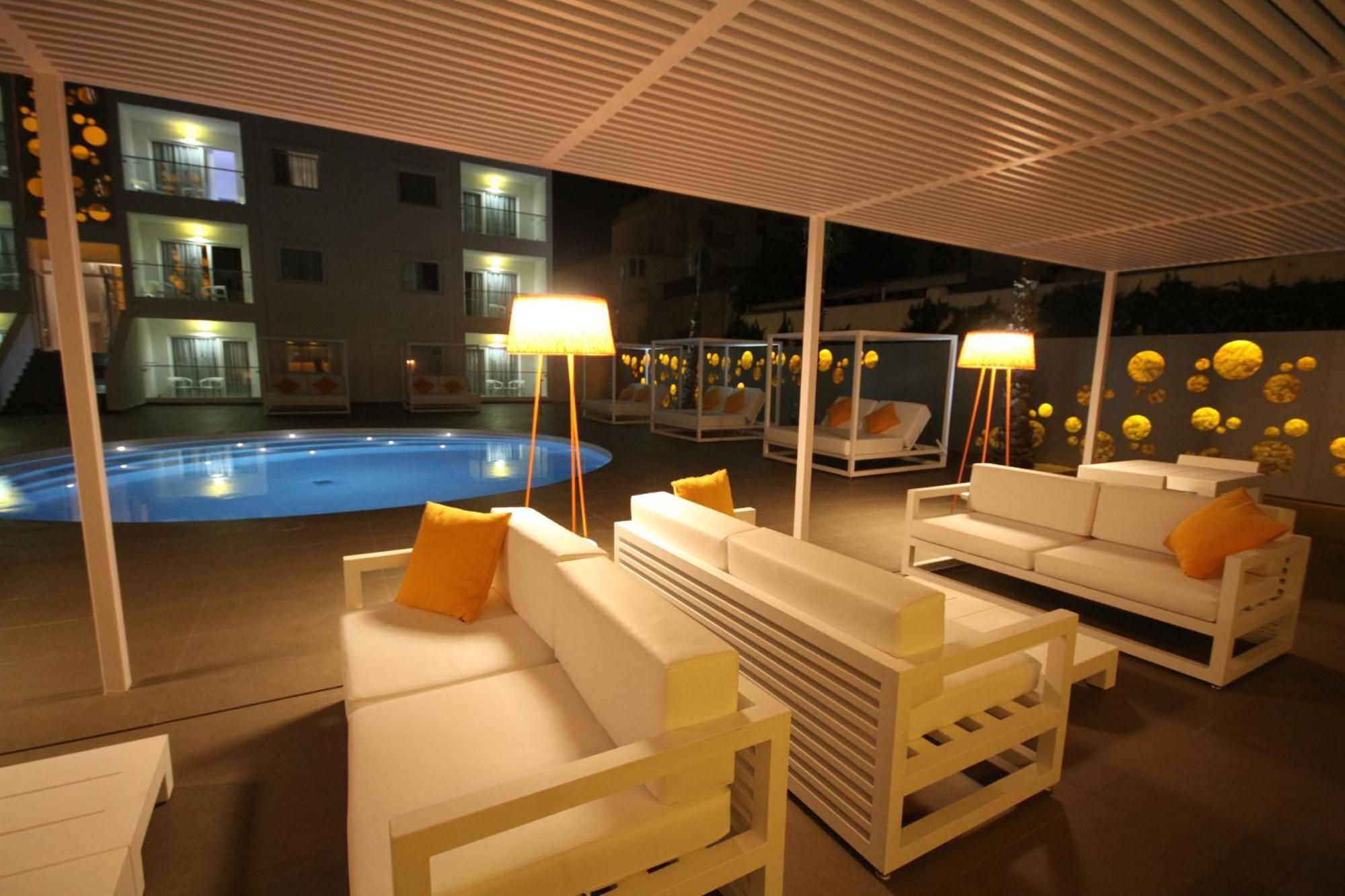 Ibiza Sun Apartments Platja d'en Bossa Eksteriør billede