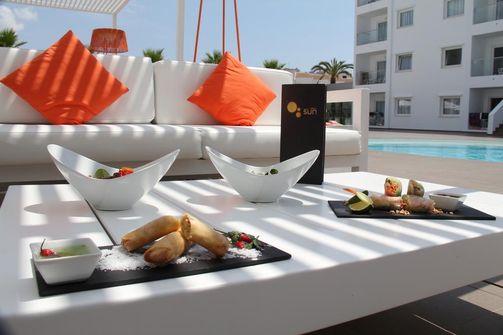 Ibiza Sun Apartments Platja d'en Bossa Eksteriør billede