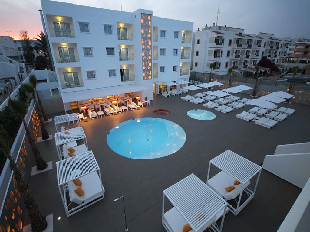 Ibiza Sun Apartments Platja d'en Bossa Eksteriør billede