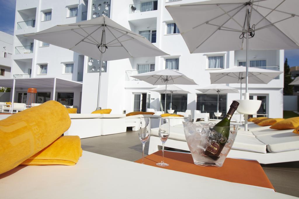 Ibiza Sun Apartments Platja d'en Bossa Eksteriør billede