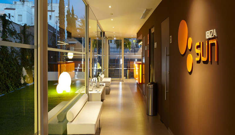 Ibiza Sun Apartments Platja d'en Bossa Eksteriør billede