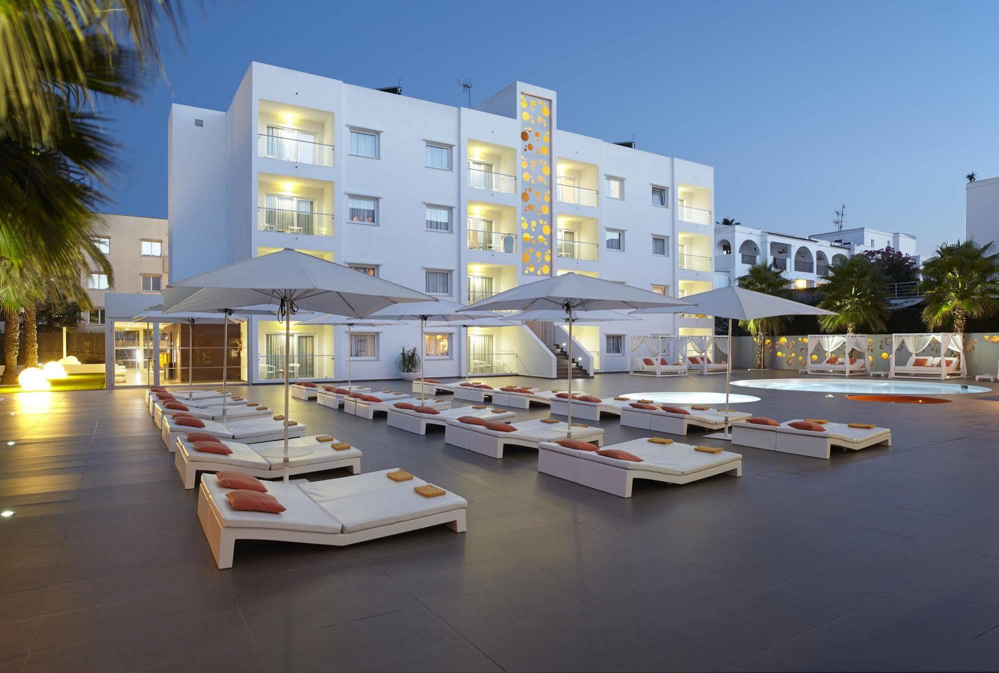 Ibiza Sun Apartments Platja d'en Bossa Eksteriør billede